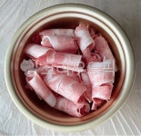 대패삼겹살, 냉삼겹살, 삼겹살, 돼지고기, 옛날삼겹살, 사진,이미지,일러스트,캘리그라피 - 먹방작가 크라우드픽 - 저작권 걱정 없는 상업용 이미지