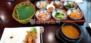 음식, 시골밥상, 된장찌게, 쌈밥, 제육쌈, 사진,이미지,일러스트,캘리그라피 - hooya작가 크라우드픽 - 저작권 걱정 없는 상업용 이미지