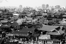 전주한옥마을, 한옥마을, 전주, 기와, 기와집, 사진,이미지,일러스트,캘리그라피 - 윤쓰얌작가 크라우드픽 - 저작권 걱정 없는 상업용 이미지