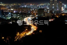 울산, 야경, 함월루, 울산야경, 도로, 사진,이미지,일러스트,캘리그라피 - 곰돌이 남편작가 크라우드픽 - 저작권 걱정 없는 상업용 이미지