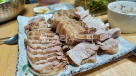 수육, 보쌈, 삼겹살, 고기, 먹음직, 사진,이미지,일러스트,캘리그라피 - 달달이네작가 크라우드픽 - 저작권 걱정 없는 상업용 이미지