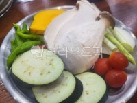 새송이버섯, 방울토마토, 가지, 꽈리고추, 호박, 사진,이미지,일러스트,캘리그라피 - 먹보보리작가 크라우드픽 - 저작권 걱정 없는 상업용 이미지
