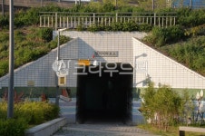 연희동, 연남동, 연서지하보도, 경의선숲길공원, 지하도, 사진,이미지,일러스트,캘리그라피 - fromnine작가 크라우드픽 - 저작권 걱정 없는... 