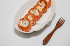 감, 크림치즈곶감말이, 곶감, 디저트, 간식, 사진,이미지,일러스트,캘리그라피 - RAN2작가 크라우드픽 - 저작권 걱정 없는 상업용 이미지