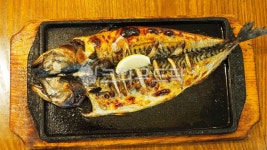 고등어, 고등어구이, 구이정식, 참나무구이, 레몬, 사진,이미지,일러스트,캘리그라피 - 리미트엑스작가 크라우드픽 - 저작권 걱정 없는 상업용 이미지