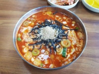 한식, 음식, 요리, 칼국수, 얼큰칼국수, 사진,이미지,일러스트,캘리그라피 - 로로코작가 크라우드픽 - 저작권 걱정 없는 상업용 이미지