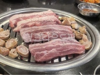 삼겹살, 막창, 고기, 불판, 음식, 사진,이미지,일러스트,캘리그라피 - looooong작가 크라우드픽 - 저작권 걱정 없는 상업용 이미지