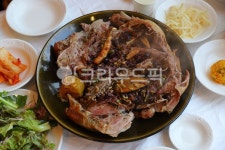 오리구이, 오리, 오리고기, 황토가마구이, 오리바베큐, 사진,이미지,일러스트,캘리그라피 - 늑돌이작가 크라우드픽 - 저작권 걱정 없는 상업용 이미지