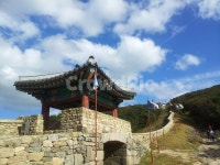 금정산, 금정산성, 푸른하늘, 부산금정산, 구름, 사진,이미지,일러스트,캘리그라피 - 일번지으뜸이작가 크라우드픽 - 저작권 걱정 없는 상업용 이미지
