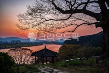 대피소, 옥외, 건물, 건축학, 노을, 사진,이미지,일러스트,캘리그라피 - 설뫼서정호작가 크라우드픽 - 저작권 걱정 없는 상업용 이미지