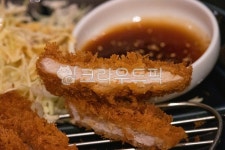food, 음식, 식사, 돈까스, 일식, 사진,이미지,일러스트,캘리그라피 - 먹스타 킹콩작가 크라우드픽 - 저작권 걱정 없는 상업용 이미지