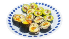 음식, 한국음식, 김밥, 분식, 강황김밥, 사진,이미지,일러스트,캘리그라피 - 써니텐작가 크라우드픽 - 저작권 걱정 없는 상업용 이미지