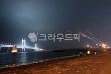 광안대교, 불꽃놀이, 수변공원, 자연, 옥외, 사진,이미지,일러스트,캘리그라피 - 욱탱작가 크라우드픽 - 저작권 걱정 없는 상업용 이미지