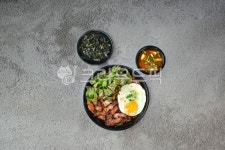 프리미엄직화삼겹최돼지파주 - 강남구 역삼로 204 | 직화삼겹살덮밥, 삼겹살덮밥, 돼지삼겹덮밥, 덮밥, 삼겹살, 사진,이미지,일러스트,캘리그라피 - 맛있는 사진작가 크라우드픽 - 저작권 걱정 없는...