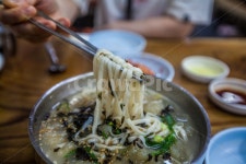 감자옹심이칼국수, 국수, 칼국수, 감자옹심이, noodle, 사진,이미지,일러스트,캘리그라피 - 김권영작가 크라우드픽 - 저작권 걱정 없는 상업용... 