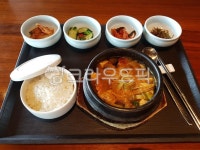 식당, 한식, 응식, 된장찌개백반, 푸드코트, 사진,이미지,일러스트,캘리그라피 - 제제3515작가 크라우드픽 - 저작권 걱정 없는 상업용 이미지