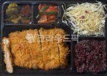 등심가스, 등심까스, 돈가스, 돈까스, 돼지고기, 사진,이미지,일러스트,캘리그라피 - 먹방작가 크라우드픽 - 저작권 걱정 없는 상업용 이미지