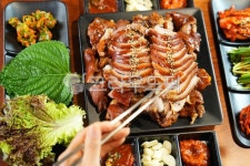 족발, 쌈, 술안주, 돼지고기, 야식, 사진,이미지,일러스트,캘리그라피 - 맛있는 사진작가 크라우드픽 - 저작권 걱정 없는 상업용 이미지