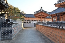 전주한옥마을, 전주, 한옥마을, 한옥, 골목, 사진,이미지,일러스트,캘리그라피 - 프리이미지작가 크라우드픽 - 저작권 걱정 없는 상업용 이미지
