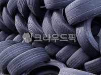 카센터, 폐타이어, 교통, 교통수단, 바퀴, 사진,이미지,일러스트,캘리그라피 - 헬로짱작가 크라우드픽 - 저작권 걱정 없는 상업용 이미지