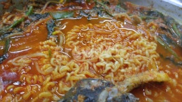 라면, 음식, 매운탕, 라면사리, 국물, 사진,이미지,일러스트,캘리그라피 - Nglgl00작가 크라우드픽 - 저작권 걱정 없는 상업용 이미지