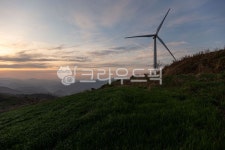 일출, 서광목장, 활성산, 산, 목초지, 사진,이미지,일러스트,캘리그라피 - pobiris작가 크라우드픽 - 저작권 걱정 없는 상업용 이미지