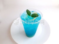 음료수, 블루레몬에이드, 마실것, 레몬, 애플민트, 사진,이미지,일러스트,캘리그라피 - 신정작가 크라우드픽 - 저작권 걱정 없는 상업용 이미지
