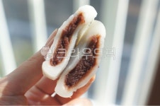 떡, ricecake, 팥, redbean, 디저트, 사진,이미지,일러스트,캘리그라피 - Fresh Eggs작가 크라우드픽 - 저작권 걱정 없는 상업용 이미지