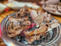 food, 음식, 고기, 등갈비, 쪽갈비, 사진,이미지,일러스트,캘리그라피 - 과맹이작가 크라우드픽 - 저작권 걱정 없는 상업용 이미지