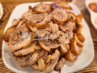 돼지고기, 족발, 왕족발, 수육, 보쌈, 사진,이미지,일러스트,캘리그라피 - 유한리필작가 크라우드픽 - 저작권 걱정 없는 상업용 이미지