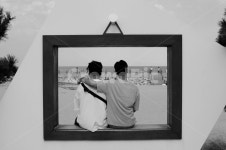 친구, 액자, 흑백사진, 강문해변, 컨셉사진, 사진,이미지,일러스트,캘리그라피 - 집나간난쟁이작가 크라우드픽 - 저작권 걱정 없는 상업용 이미지