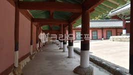 향교회랑, 강릉향교, 유형문화재제99호, 강원도, 강릉, 사진,이미지,일러스트,캘리그라피 - 행복신작가 크라우드픽 - 저작권 걱정 없는 상업용... 