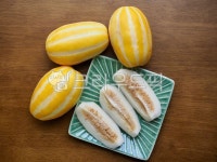 참외, 여름과일, 여름, 과일, 노란색, 사진,이미지,일러스트,캘리그라피 - jameshan3035작가 크라우드픽 - 저작권 걱정 없는 상업용 이미지