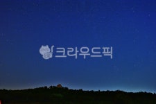 밤하늘, 별밤, 별, 은하수, 오케이목장, 사진,이미지,일러스트,캘리그라피 - 깨비선생작가 크라우드픽 - 저작권 걱정 없는 상업용 이미지