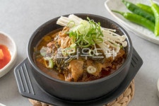 한식, 음식, 뼈해장국, 뚝배기, 뼈다귀, 사진,이미지,일러스트,캘리그라피 - coolazrael작가 크라우드픽 - 저작권 걱정 없는 상업용 이미지