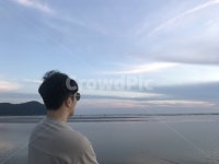 하늘, 바다, 사람, 옆모습, 남자, 사진,이미지,일러스트,캘리그라피 - Nkiti533작가 크라우드픽 - 저작권 걱정 없는 상업용 이미지