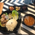 한식, 상차림, 삼겹살, 쌈밥, 김치찌개, 사진,이미지,일러스트,캘리그라피 - 쩡이러니작가 크라우드픽 - 저작권 걱정 없는 상업용 이미지