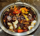 뷔페음식, 대용량음식, 요리, 갈비찜, 소갈비찜, 사진,이미지,일러스트,캘리그라피 - gkskekw작가 크라우드픽 - 저작권 걱정 없는 상업용 이미지