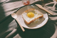 감성사진, 필름, 음식, 브런치, 필름사진, 사진,이미지,일러스트,캘리그라피 - Nslimwave작가 크라우드픽 - 저작권 걱정 없는 상업용 이미지