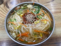 국수, 멸치국수, 열무국수, 접시, 그릇, 사진,이미지,일러스트,캘리그라피 - 파이브작가 크라우드픽 - 저작권 걱정 없는 상업용 이미지