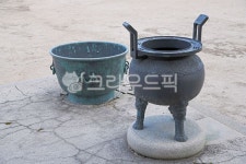 향로, 드므, 운한각, 화성행궁, 수원화성행궁, 사진,이미지,일러스트,캘리그라피 - Deep bLUE작가 크라우드픽 - 저작권 걱정 없는 상업용 이미지