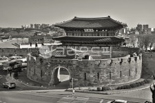 장안문, 수원화성, 흑백, 유네스코세계문화유산, 성곽, 사진,이미지,일러스트,캘리그라피 - Deep bLUE작가 크라우드픽 - 저작권 걱정 없는... 