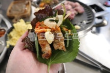 상추쌈, 깻잎쌈, 고기쌈, 삼겹살, 돼지고기쌈, 사진,이미지,일러스트,캘리그라피 - NULDO AND JJ작가 크라우드픽 - 저작권 걱정 없는 상업용... 