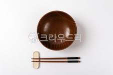 그릇, 보울, 젓가락, 나무, 접시, 사진,이미지,일러스트,캘리그라피 - Ngmldus5410작가 크라우드픽 - 저작권 걱정 없는 상업용 이미지