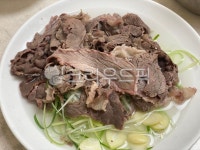 수육, 돼지수육, 한식, 음식, 식사, 사진,이미지,일러스트,캘리그라피 - 550작가 크라우드픽 - 저작권 걱정 없는 상업용 이미지