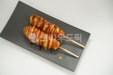 핫도그, 간식, 먹거리, 주전부리, 패스트푸드, 사진,이미지,일러스트,캘리그라피 - pb이로작가 크라우드픽 - 저작권 걱정 없는 상업용 이미지