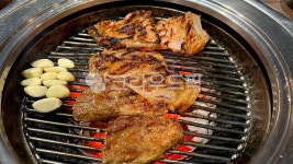 갈비, 고기, 돼지갈비, 양념갈비, 숯불갈비, 사진,이미지,일러스트,캘리그라피 - lajuni작가 크라우드픽 - 저작권 걱정 없는 상업용 이미지