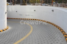 주차장입구, 주차장, 입구, 도로, 콘크리트, 사진,이미지,일러스트,캘리그라피 - 프리이미지작가 크라우드픽 - 저작권 걱정 없는 상업용 이미지