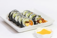 김밥, 분식, 간식, 그릇, 계란, 사진,이미지,일러스트,캘리그라피 - 조하운해작가 크라우드픽 - 저작권 걱정 없는 상업용 이미지