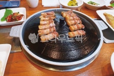 삼겹살, 훈제삼겹살, 고기, 구운고기, 석쇠, 사진,이미지,일러스트,캘리그라피 - 앙마작가 크라우드픽 - 저작권 걱정 없는 상업용 이미지